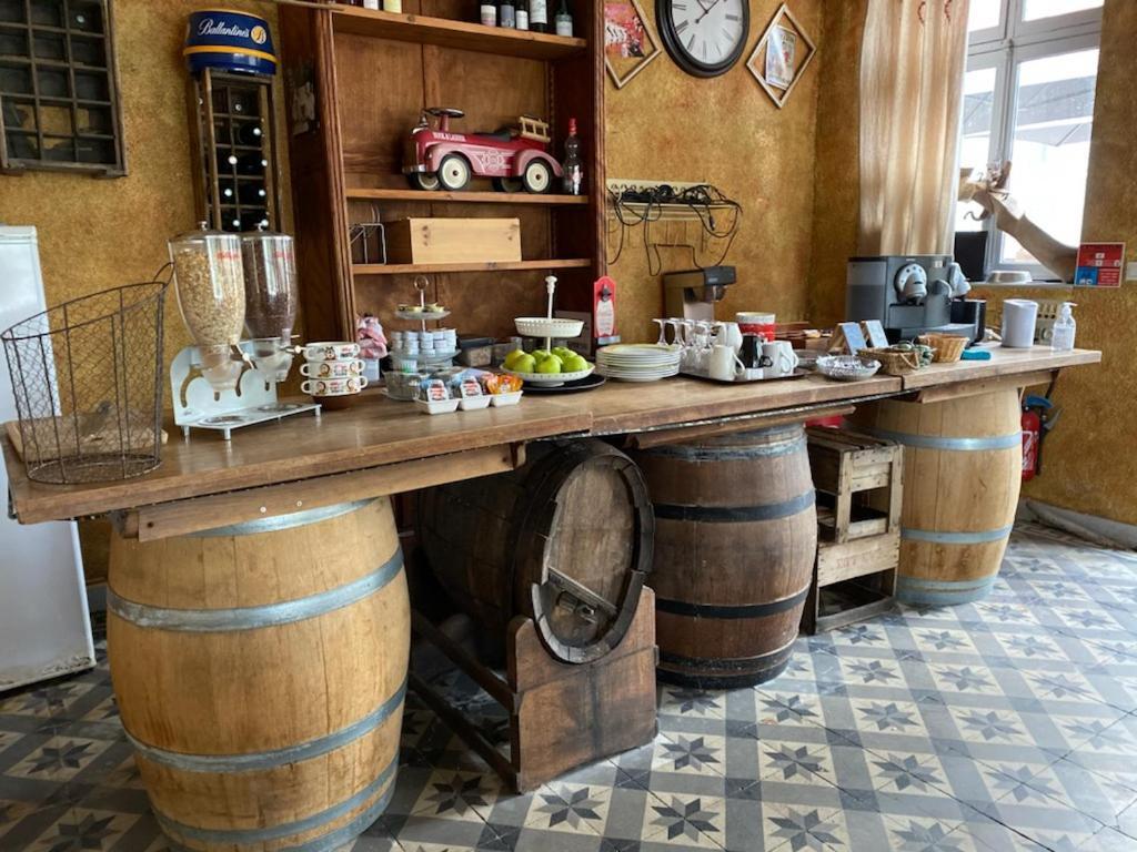 L'Escapade Otel Carentan Dış mekan fotoğraf