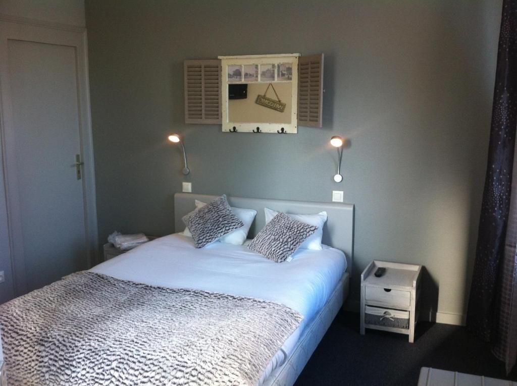 L'Escapade Otel Carentan Oda fotoğraf
